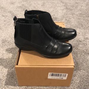 Aetrex boot